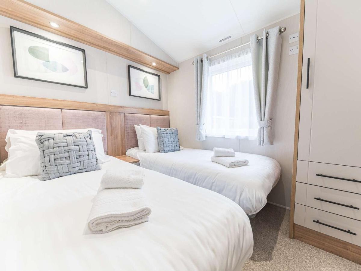 Pass The Keys New Sherwood Lodge Sleeps 6 At Leisure Village Carnforth Exteriér fotografie