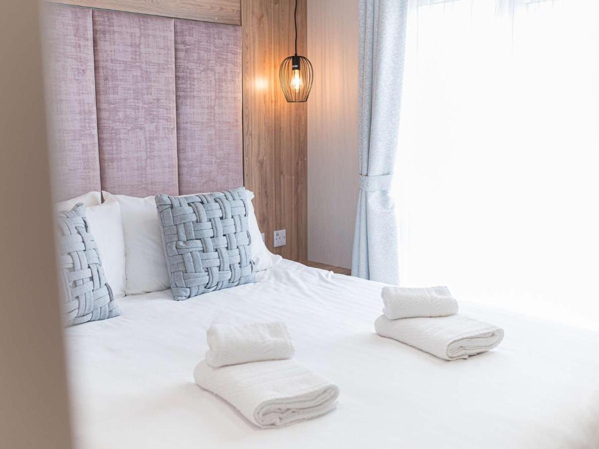 Pass The Keys New Sherwood Lodge Sleeps 6 At Leisure Village Carnforth Exteriér fotografie